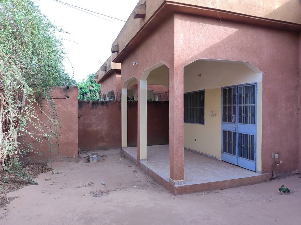 Une maison en Dalle a loué