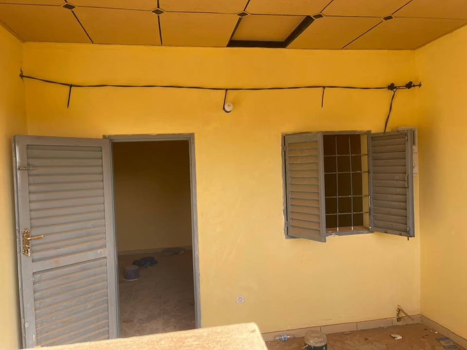 maison cour commune de 5 ménage