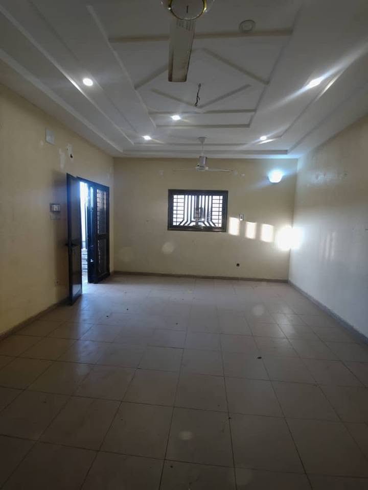 Trois chambre salon avec annexe